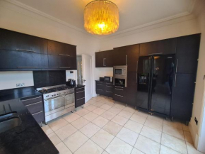 23 HeadsLane